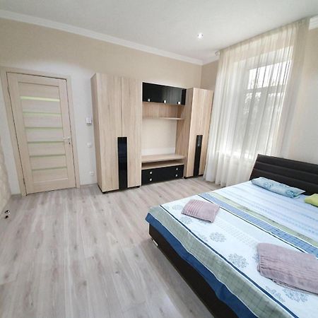 Tourist Home At Stefan Cel Mare With 2 Rooms Кишинёв Экстерьер фото