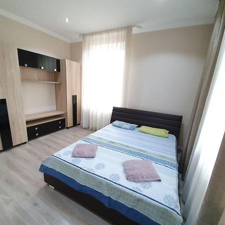 Tourist Home At Stefan Cel Mare With 2 Rooms Кишинёв Экстерьер фото