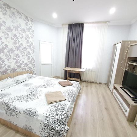 Tourist Home At Stefan Cel Mare With 2 Rooms Кишинёв Экстерьер фото